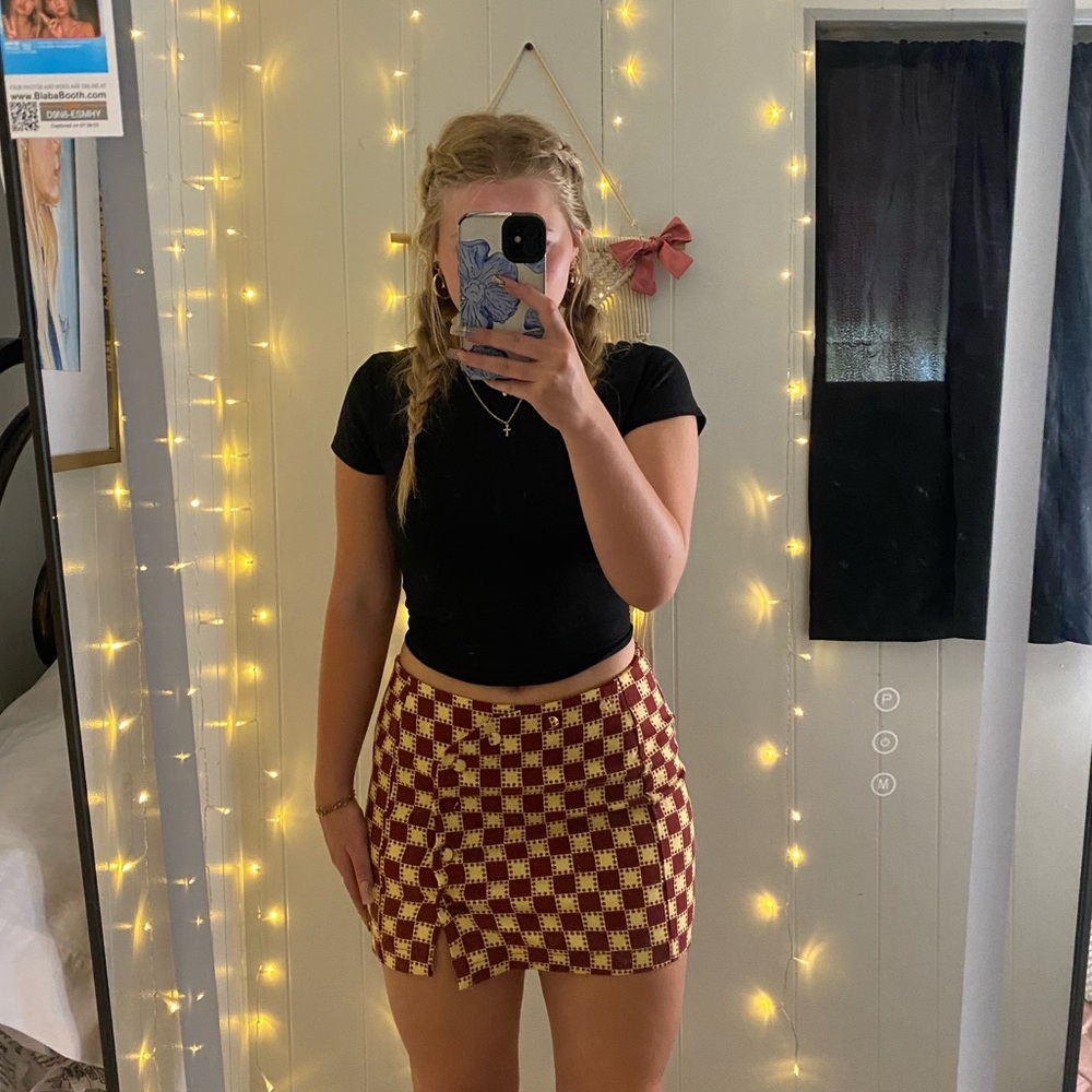 cute urban outfitters skirt!